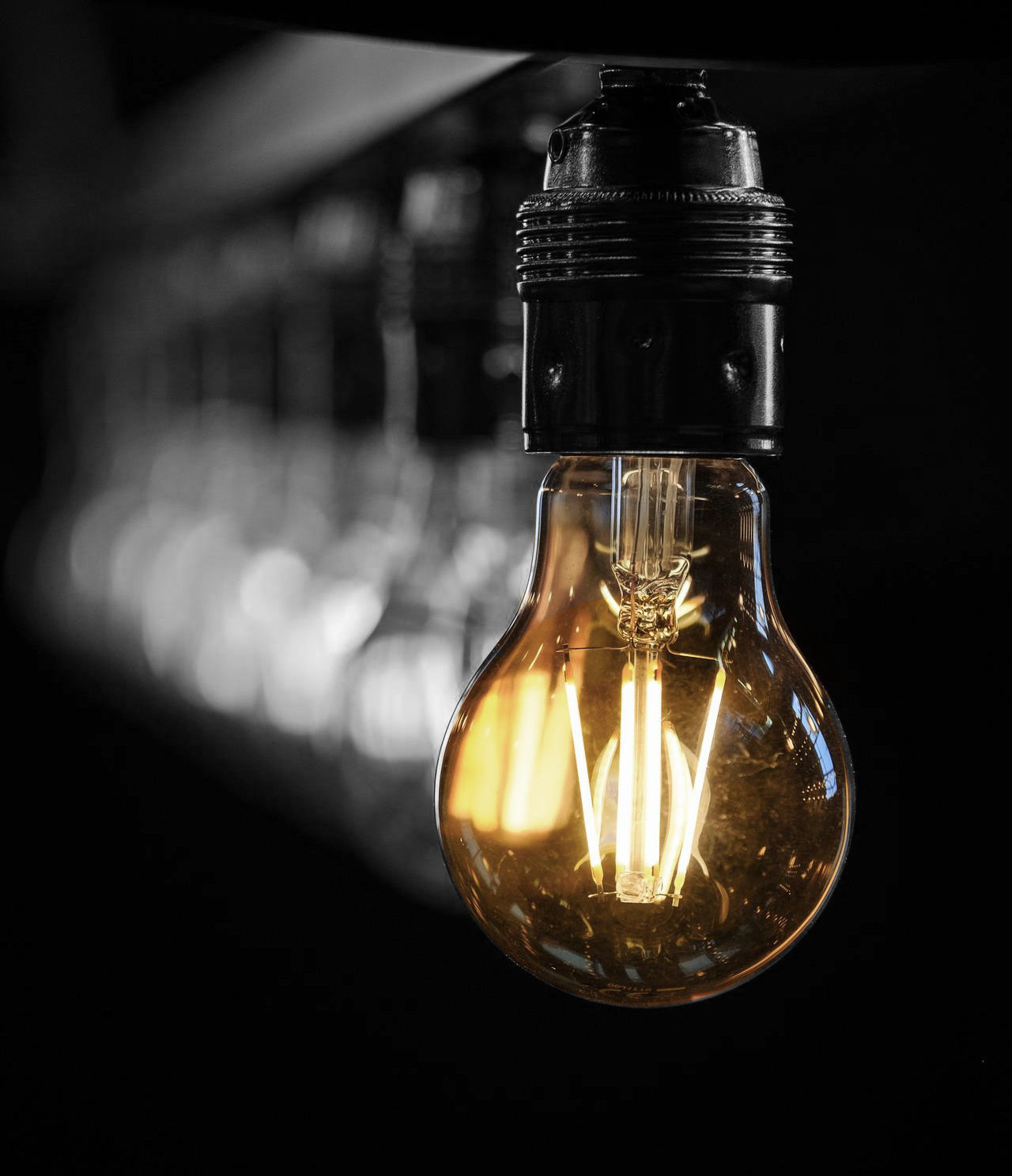 Light bulb as a sign of creativity and new ideas at Limedion